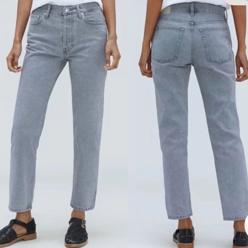 Everlane relaxed Straight Leg Jeans in Light Gray size 26
